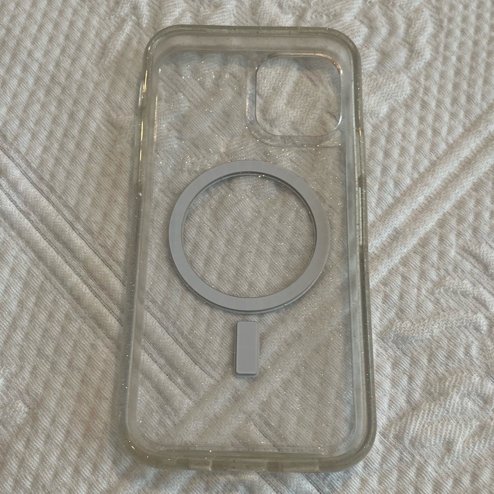 OtterBox iPhone 12 Symmetry Series+ Clear Glitter Case with MagSafe - Picture 6 of 11